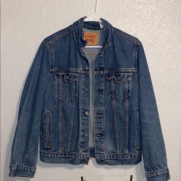 Levi's Jackets & Blazers - LEVIS vintage denim jacket✨✨